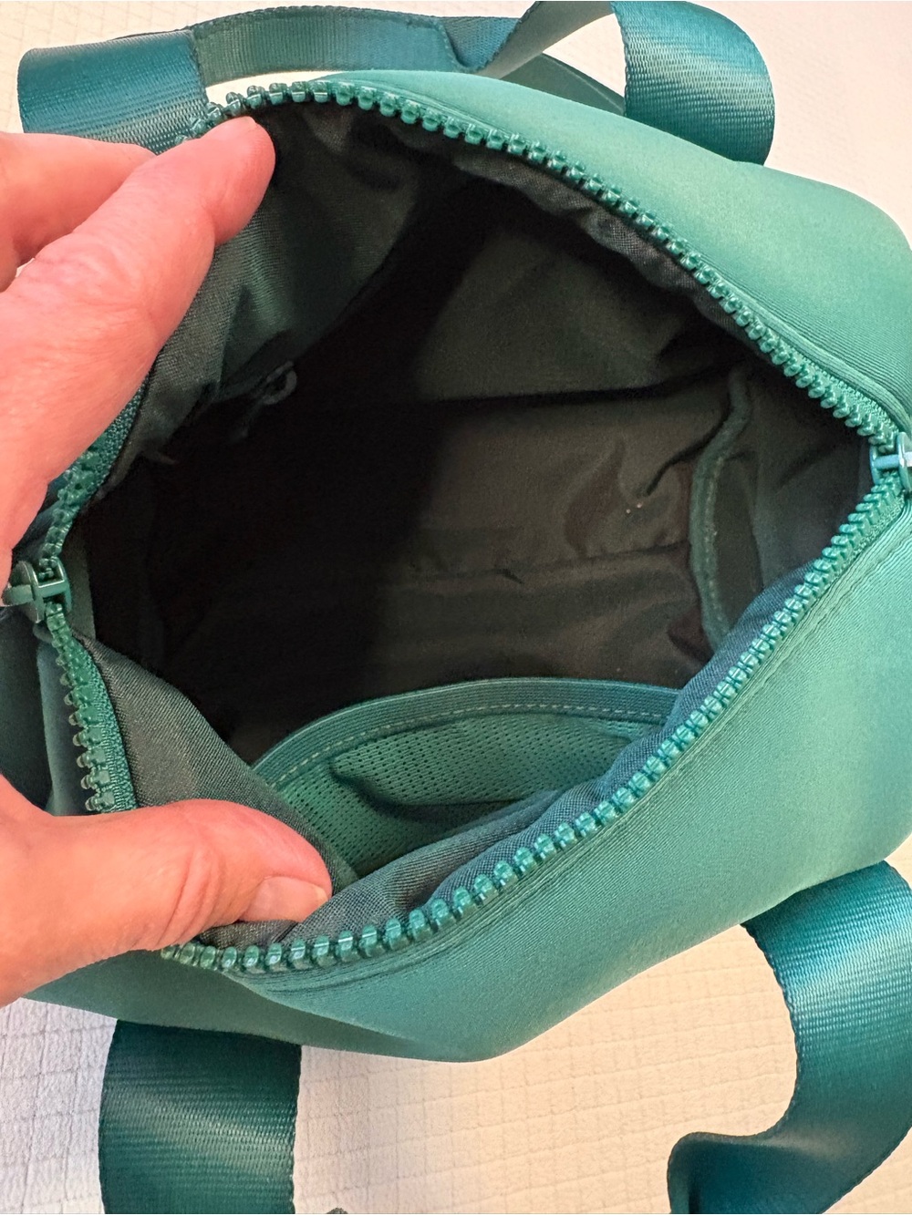 all in motion green crossbody barrel bag - Picture 7 of 13